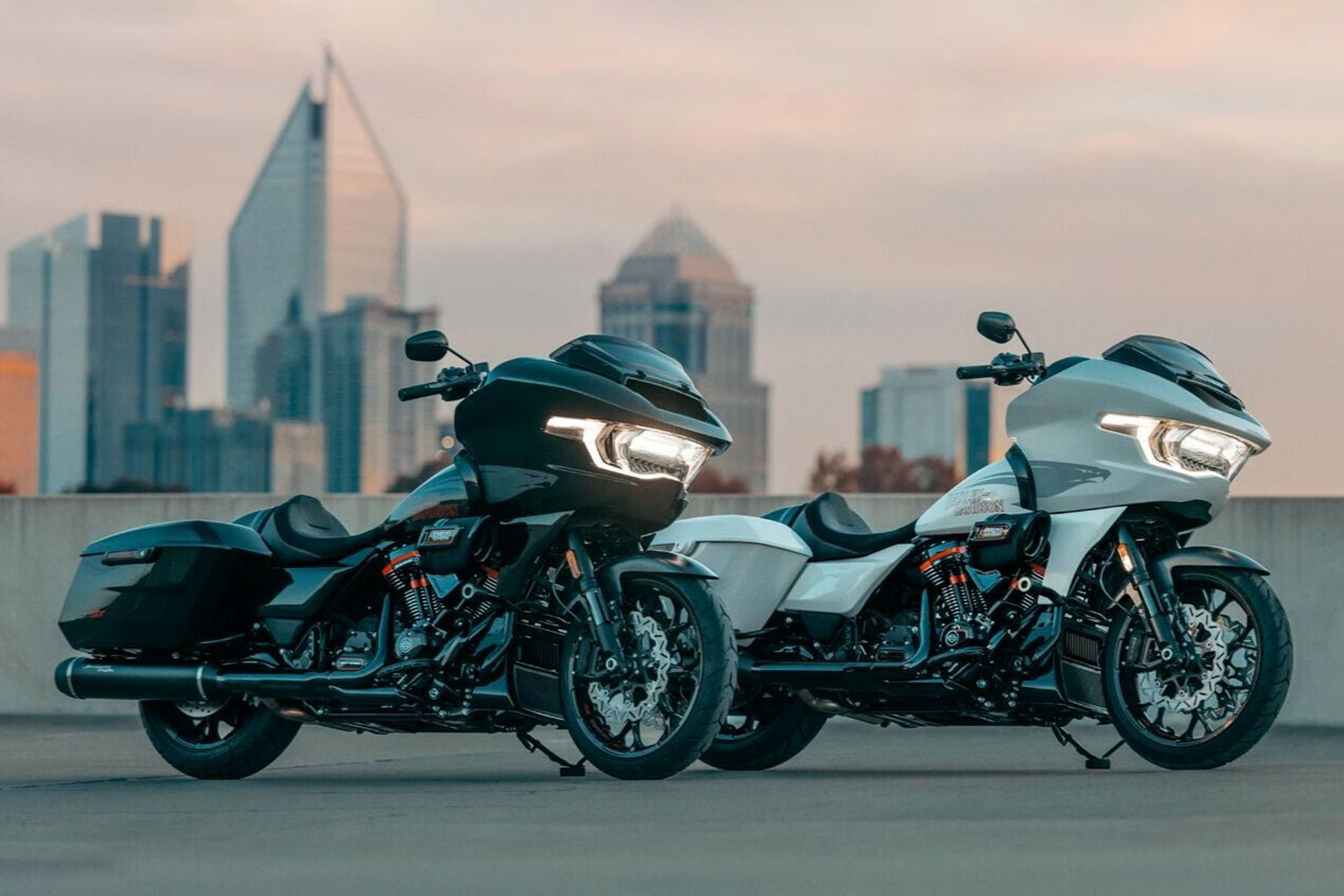 Harley Davidson CVO Road Glide.jpg