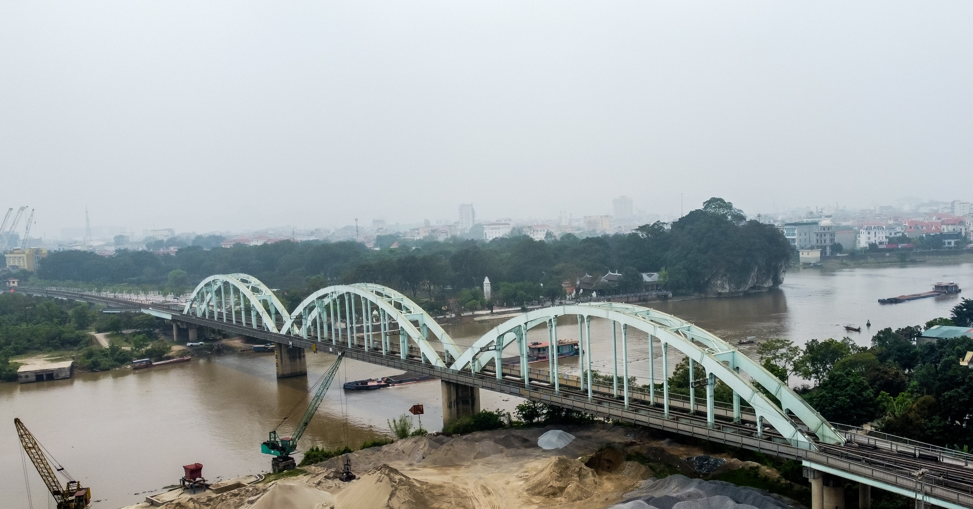 Toàn cảnh những cây cầu vượt sông 'phá thế' chia cắt giữa Nam Định - Ninh Bình