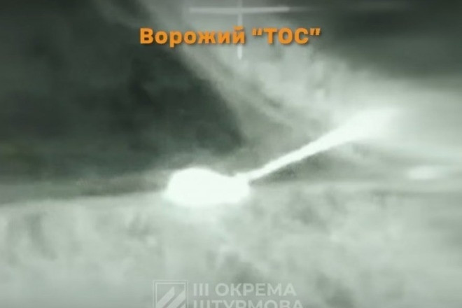 Video 'hỏa thần' của Nga cháy rụi sau đòn tập kích từ UAV Ukraine