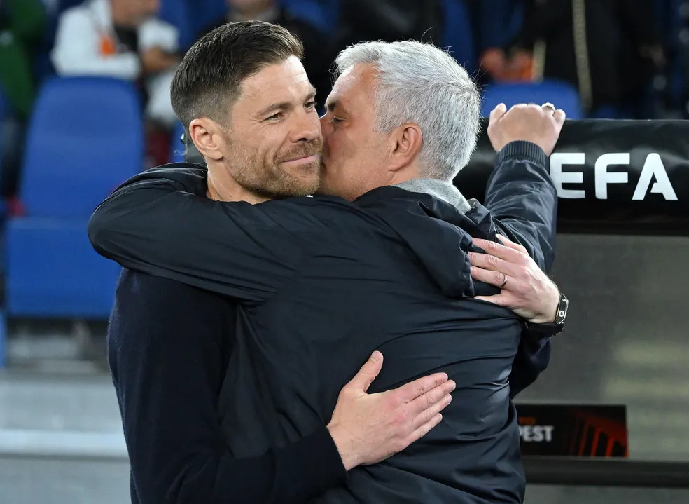 Xabi Alonso Ancelotti EFE.webp