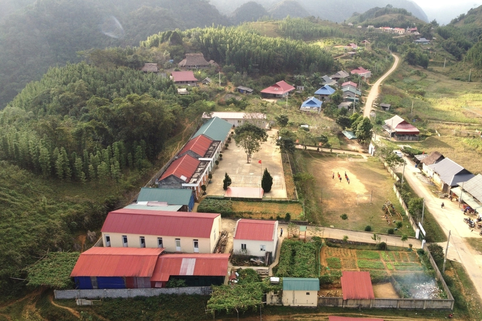 Hành trình xóa 'vùng trắng' đảng viên ở 26 bản người Mông