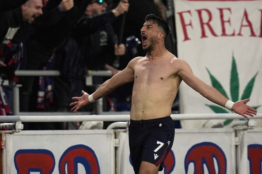 Inter gục ngã, Atalanta hạ Milan khiến cuộc đua vô địch Serie A gay cấn