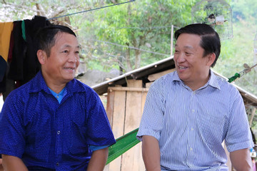Nguyên Phó bí thư huyện tiên phong đưa người chết vào quan tài ở Mường Lát