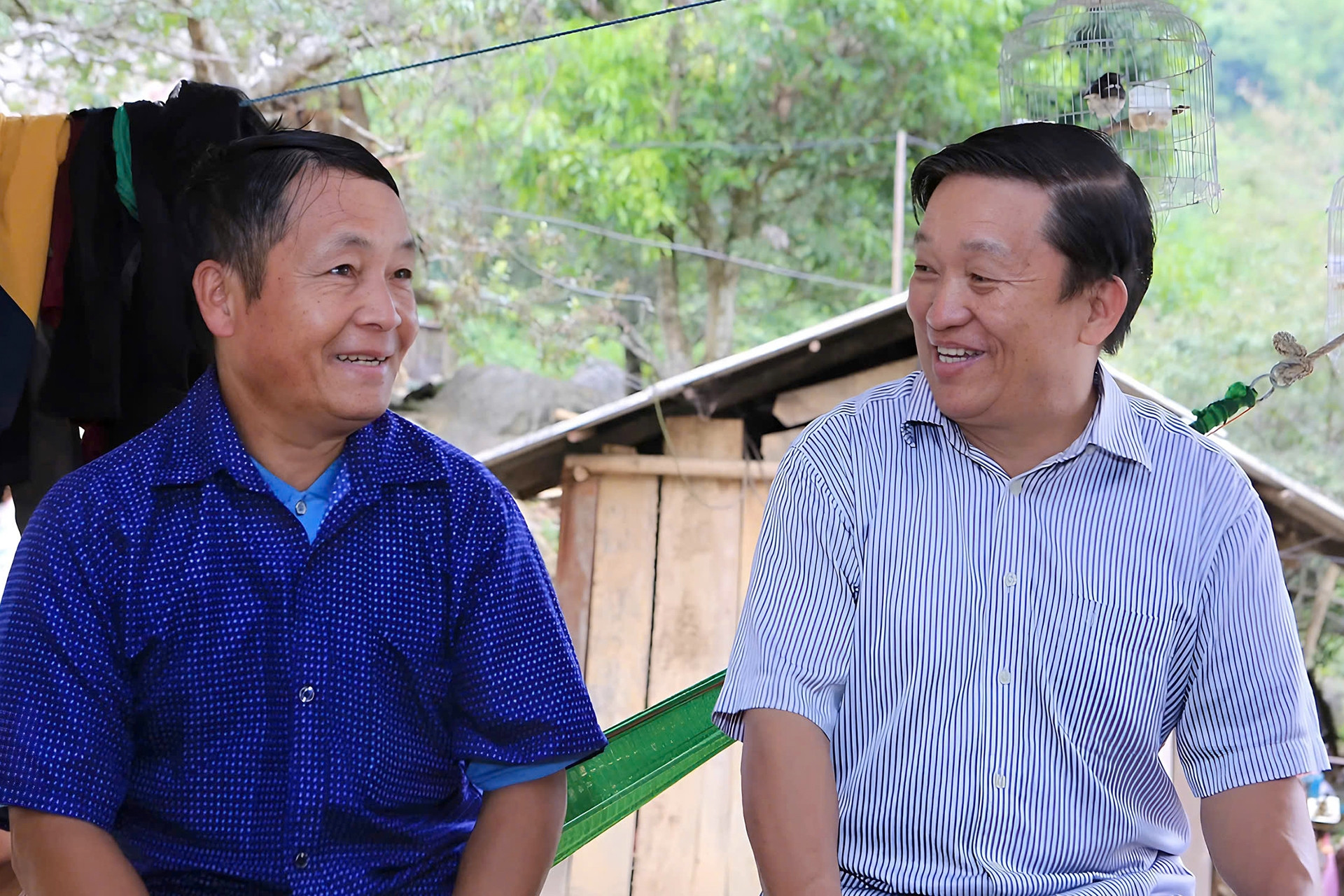 Nguyên Phó bí thư huyện tiên phong đưa người chết vào quan tài ở Mường Lát