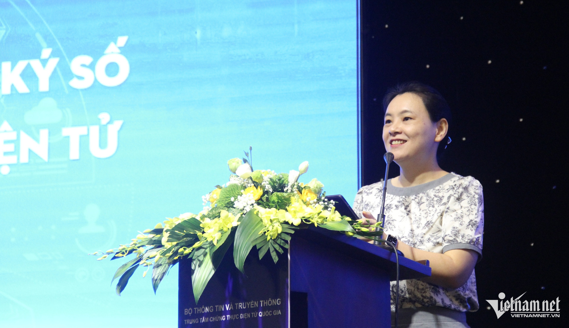 w chu ky so 0 3027.jpg