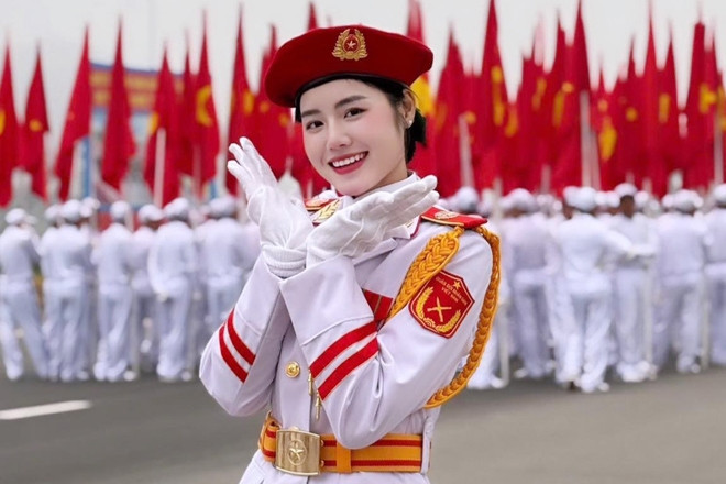 Cô gái Bắc Giang nhan sắc gây sốt trong ‘khối hoa hậu’ diễu binh 30/4