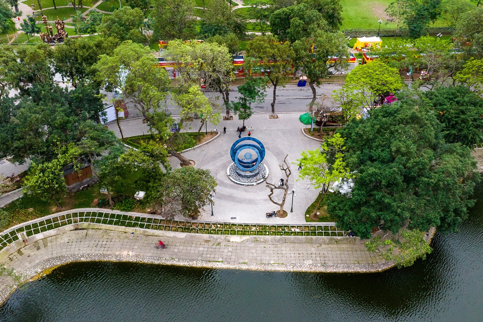 5 quảng trường siêu nhỏ quanh hồ Thiền Quang sau nửa năm khánh thành