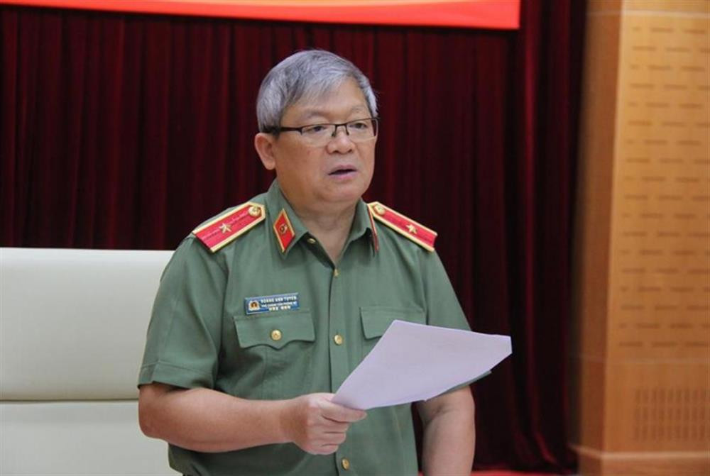 chu tuyen.jpg