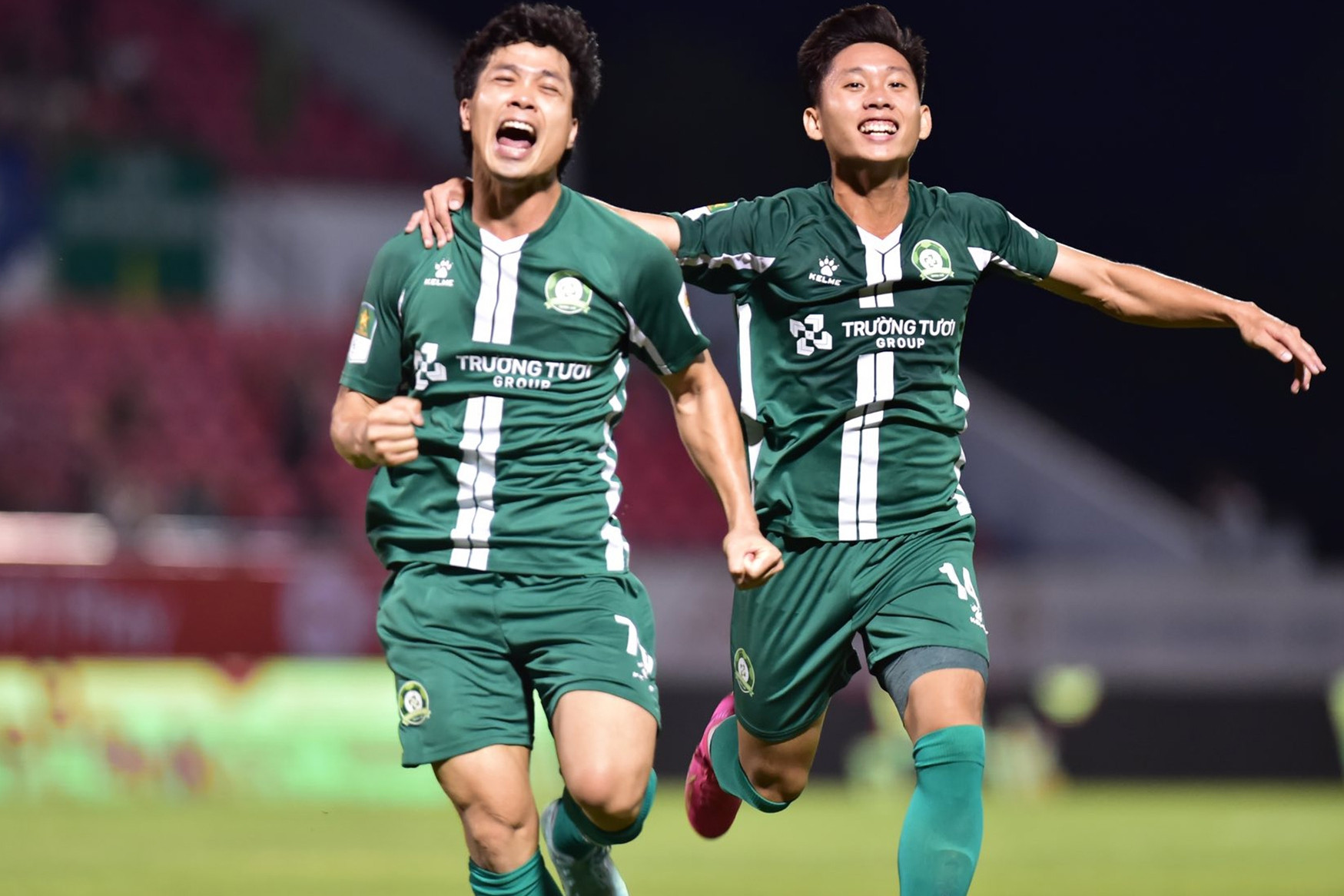 Công Phượng giúp Bình Phước sắp đạt cột mốc đặc biệt