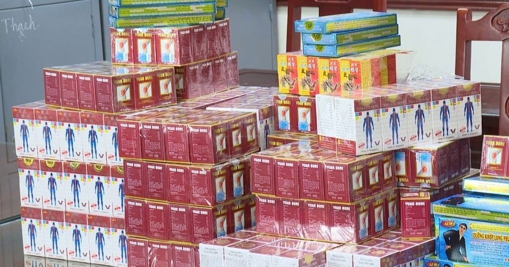 Điểm tên các cửa hàng bán thuốc giả trong đường dây giao dịch 200 tỷ đồng