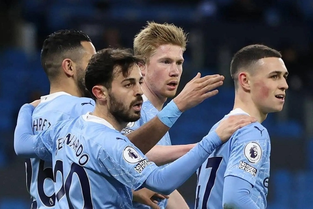 Sau De Bruyne, thêm sao Man City bị Pep Guardiola loại thẳng