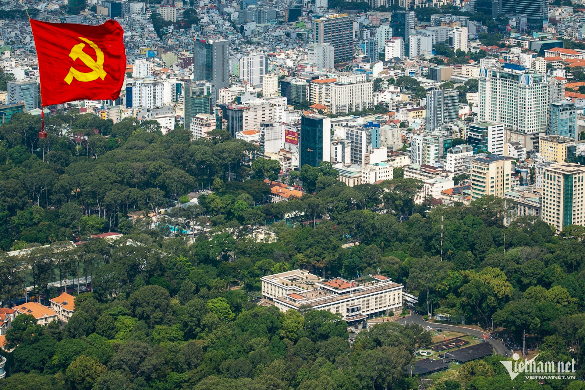 truc thang the bang 2 50484.jpg