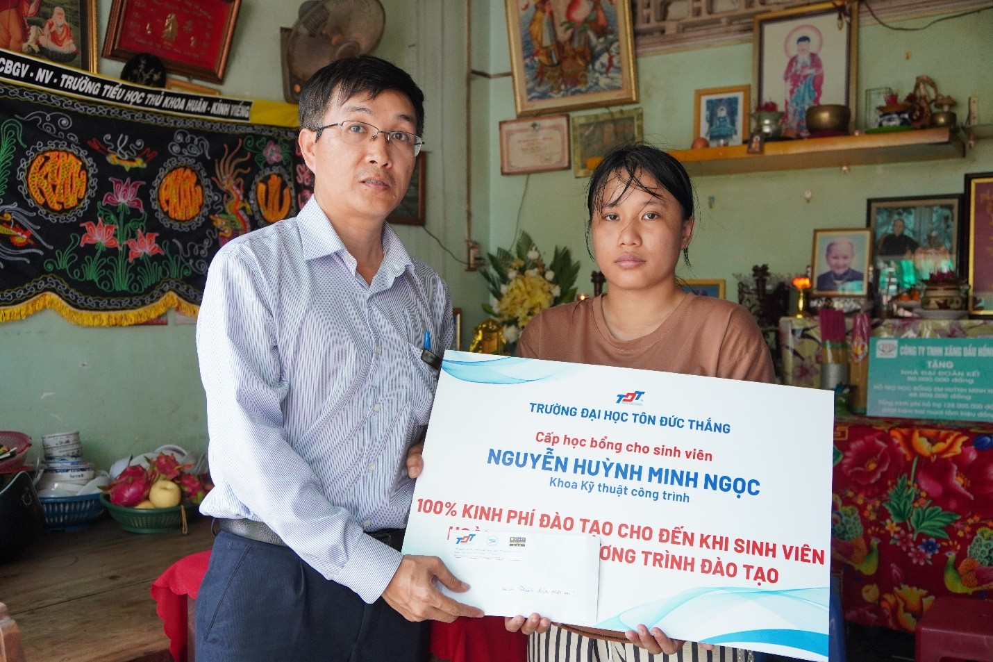 Vụ cháy thương tâm ở Tiền Giang: Nữ sinh nhận học bổng hỗ trợ 100% từ TDTU