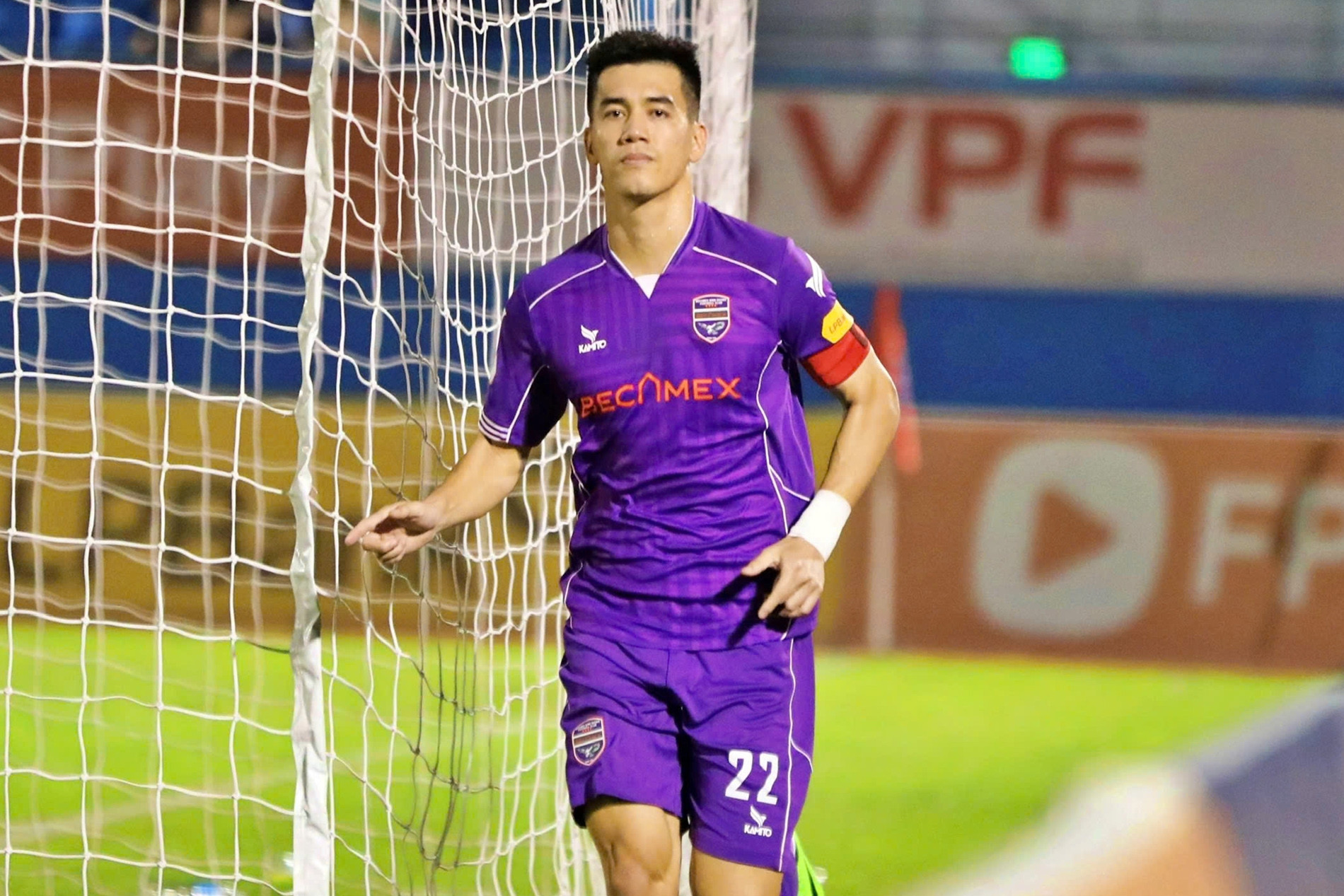 Vua phá lưới V-League: Tiến Linh từ thượng phong đến thế khó
