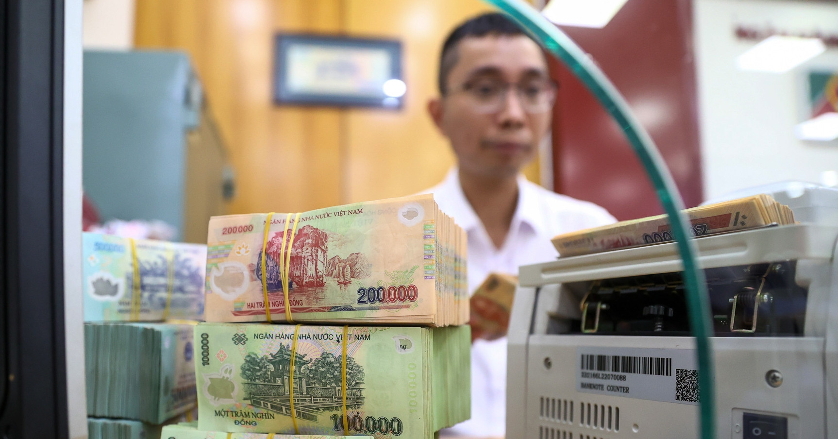 Lãi suất ngân hàng hôm nay 23/4/2025: Nhà băng top đầu tăng lãi huy động