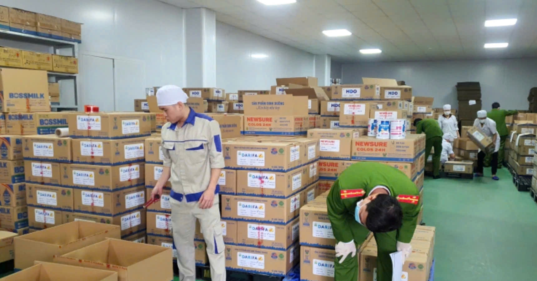 215 sản phẩm trong đường dây sữa giả 'khai sinh' ở Vĩnh Phúc