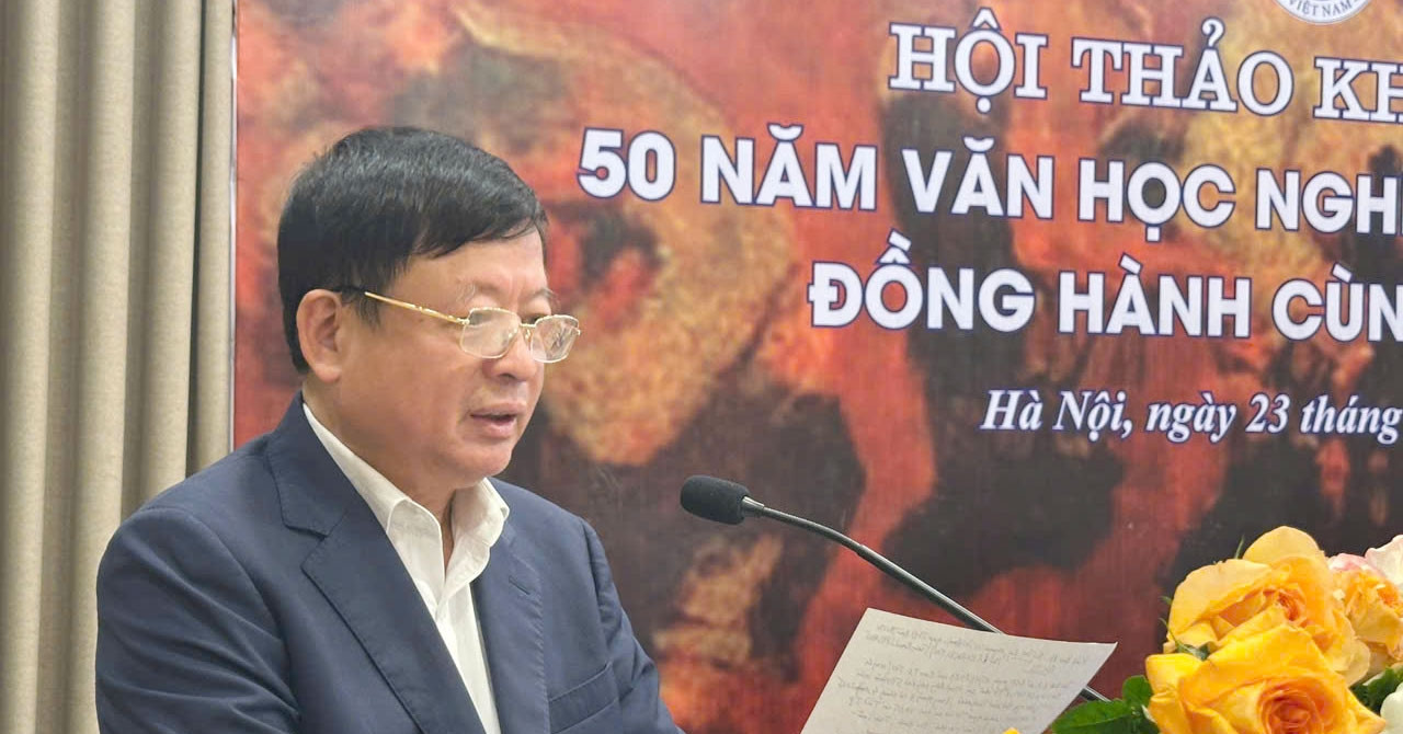 50 năm qua văn học Việt Nam làm được 2 việc