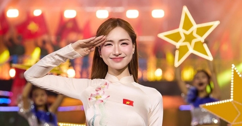 Diễn viên Huỳnh Anh ngồi xe lăn, Hòa Minzy tự hào là người Việt Nam