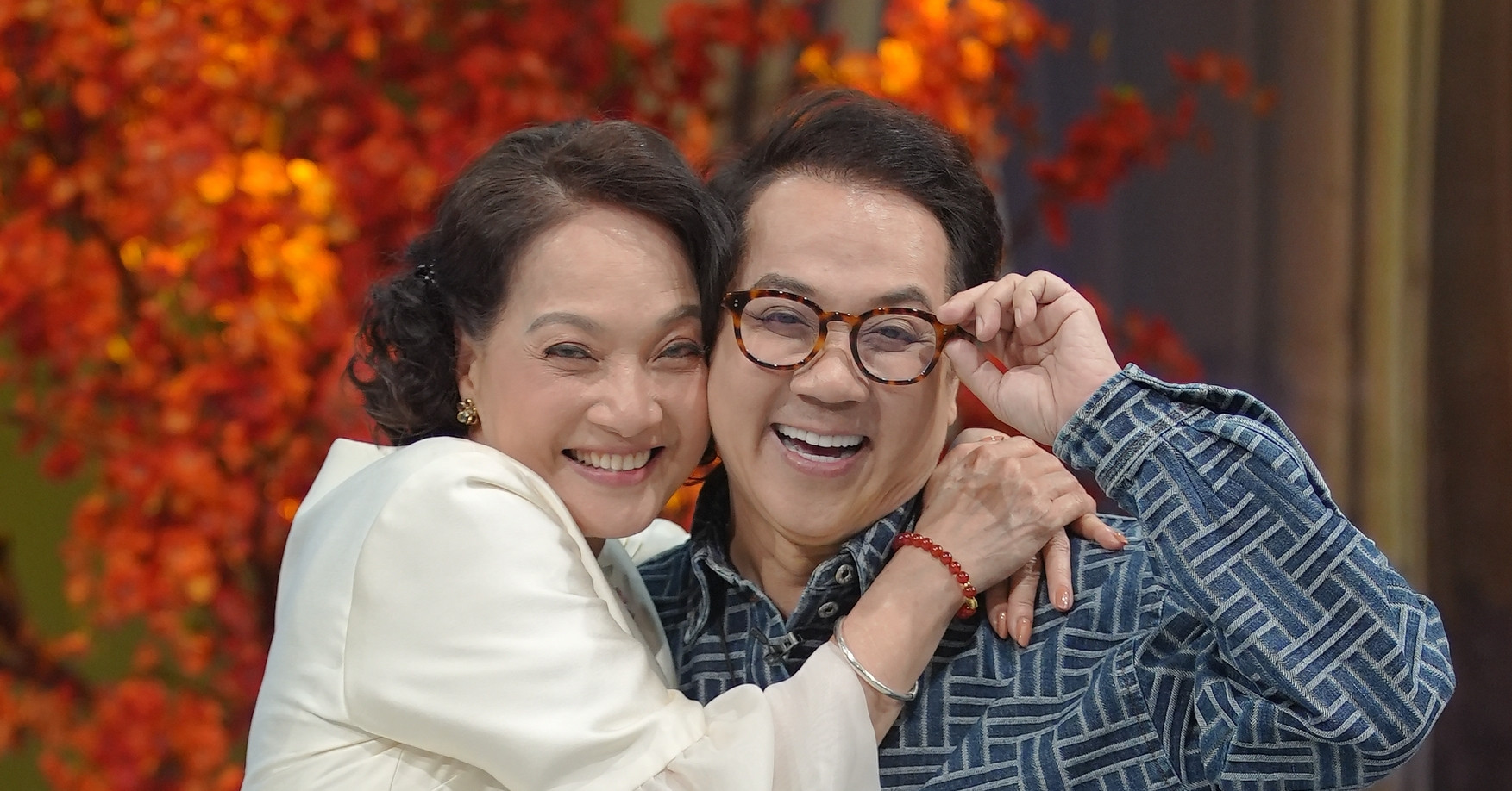 Hình ảnh tình cảm hiếm thấy của NSND Lê Khanh và NSƯT Thành Lộc