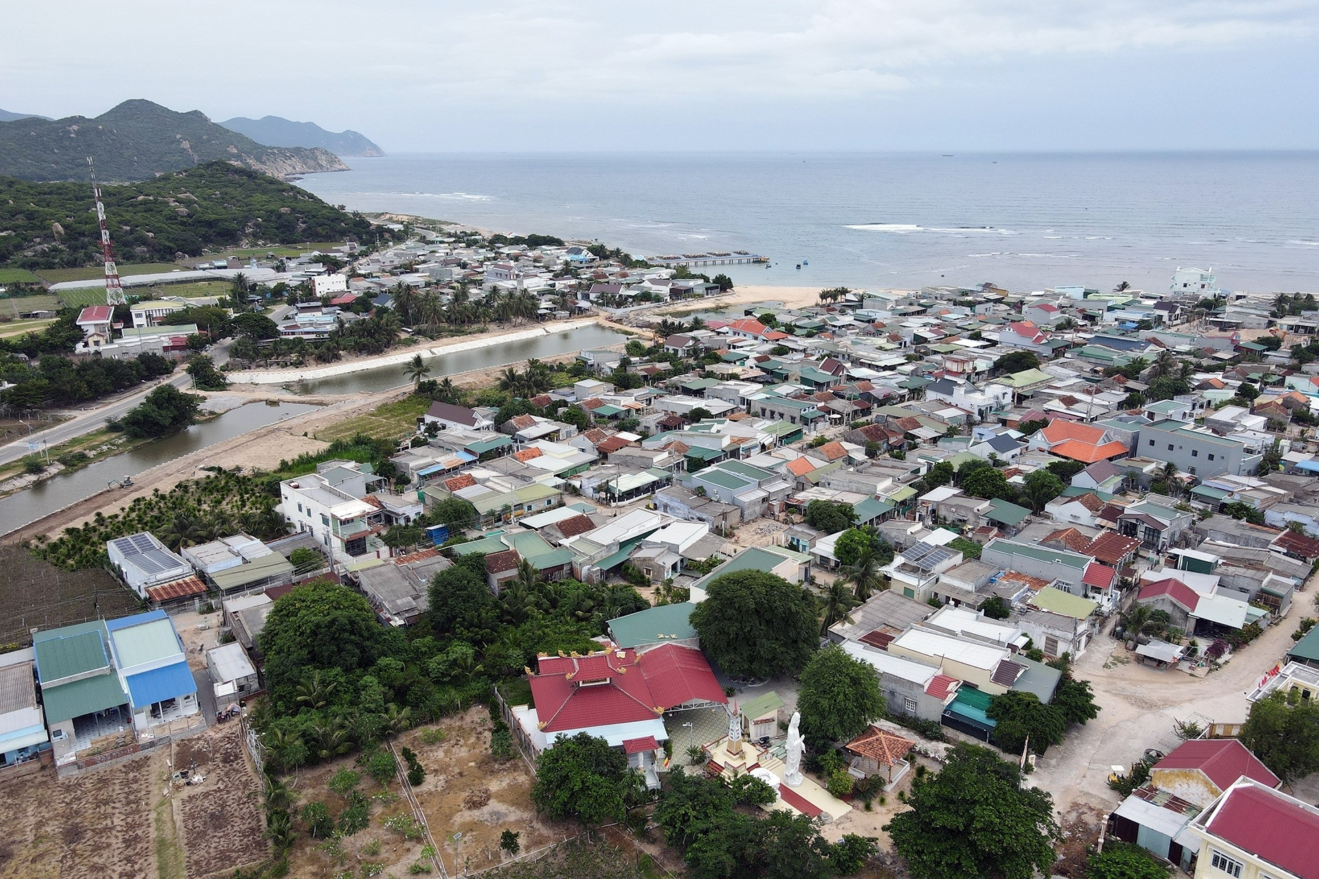 Làm 2 nhà máy điện hạt nhân Ninh Thuận, xác định khoảng cách an toàn khu dân cư