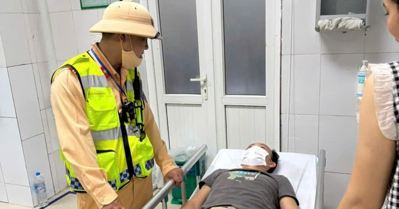 Lời cầu cứu của người phụ nữ trong ô tô và quyết định khẩn của trung tá công an
