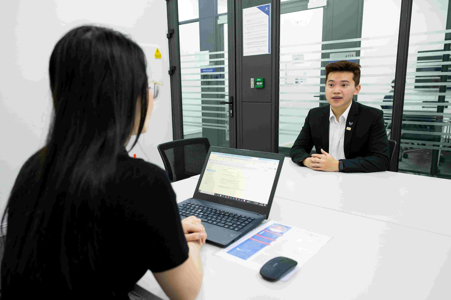 Ngày hội nghề nghiệp VinUni 2025 quy tụ các tập đoàn toàn cầu