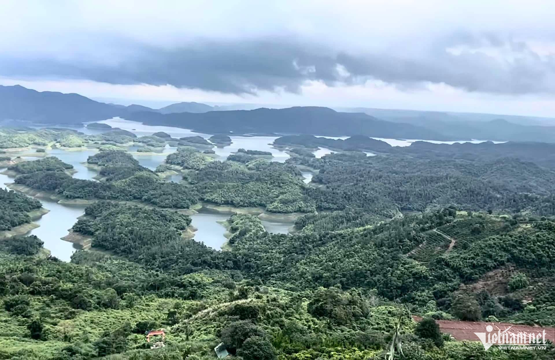 W-Xoa nha tam Dak Nong.jpg