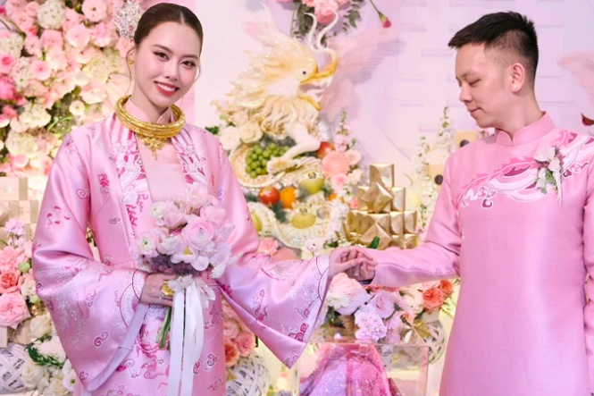 Á hậu Tâm Như đeo 6 kiềng vàng ở lễ ăn hỏi