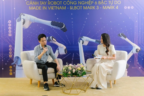 Chàng trai 9x chế tạo cánh tay robot made in Vietnam từng bị chê là 'ảo tưởng'