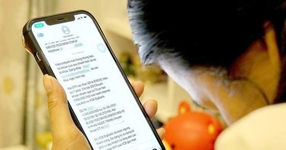 Cô gái ở Hà Nội bị kẻ giả danh 'công an huyện' lừa gần 300 triệu đồng