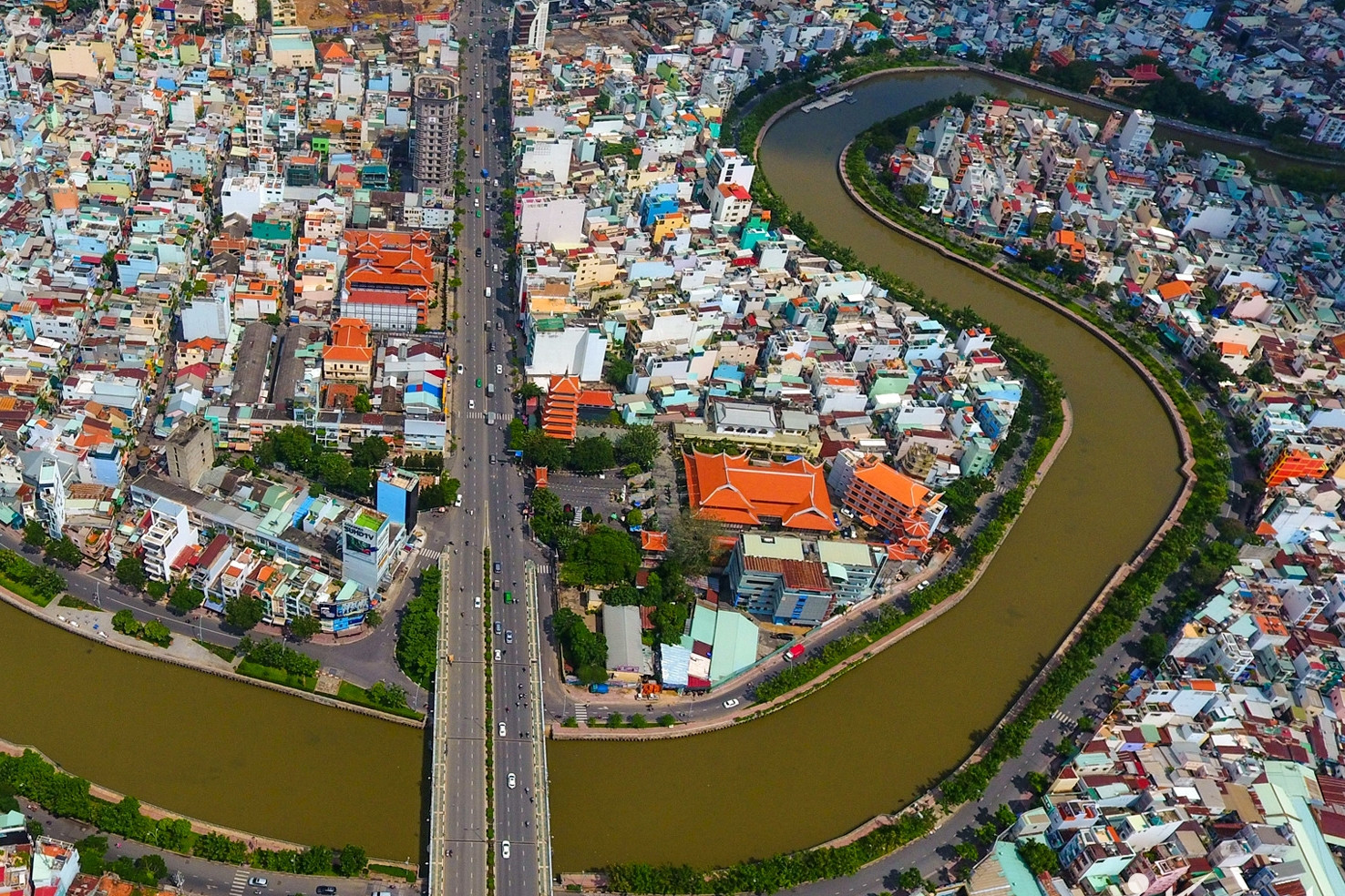 Đã đến lúc TPHCM khai thác ‘mỏ vàng’ sông Sài Gòn bằng các đại lộ, metro ven sông