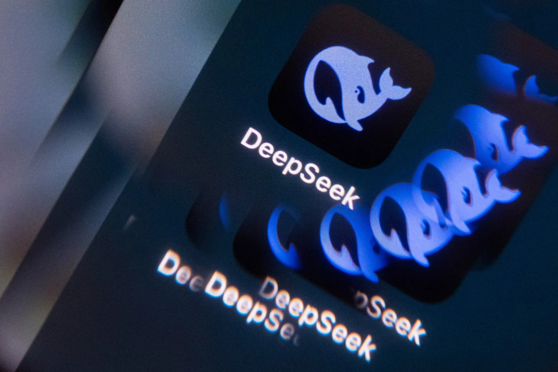 DeepSeek chuyển trái phép dữ liệu cá nhân sang Mỹ và Trung Quốc
