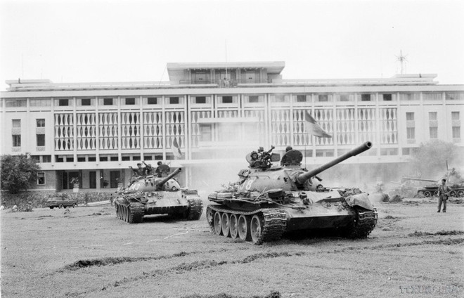 giai phong mien nam tong tien cong chien dich ho chi minh 2.jpg
