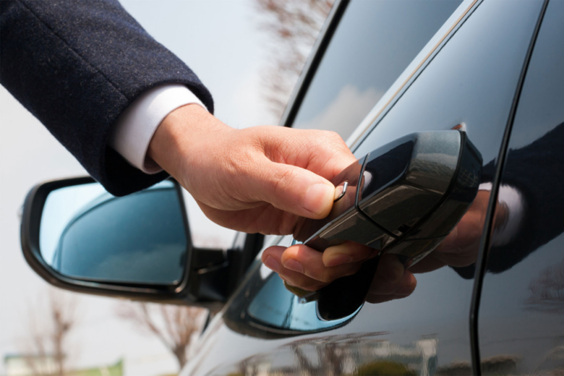 How To Open Locked Car Door Without Key 1024x576.jpg