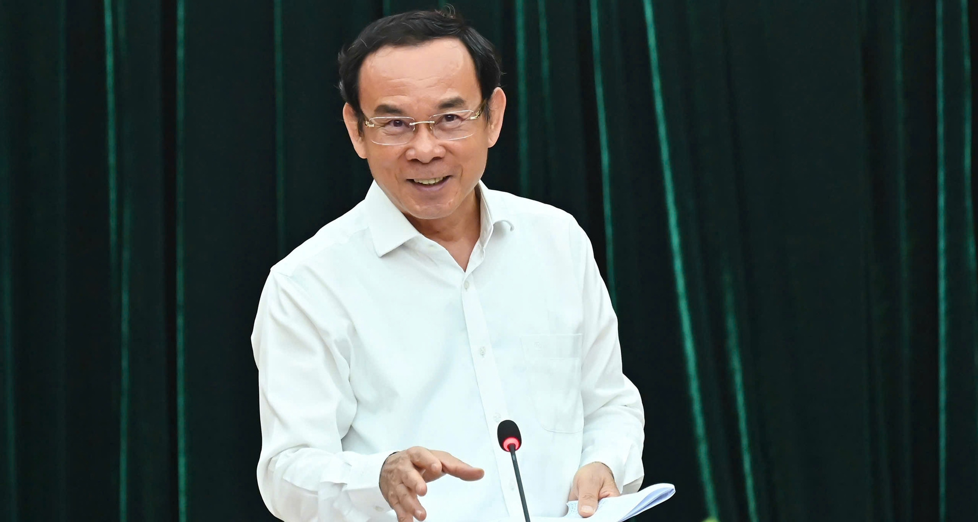 'Làm hết việc chứ không hết giờ' để chuẩn bị đại lễ 50 năm thống nhất đất nước