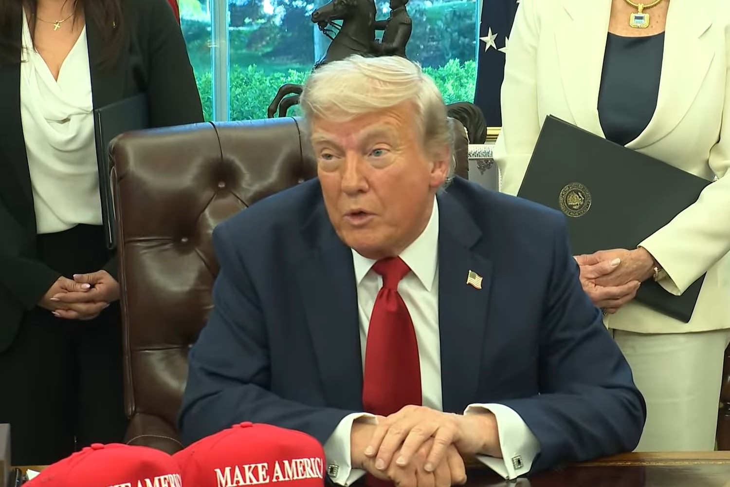 Ông Trump tố Tổng thống Ukraine gây tổn hại cho đàm phán hòa bình