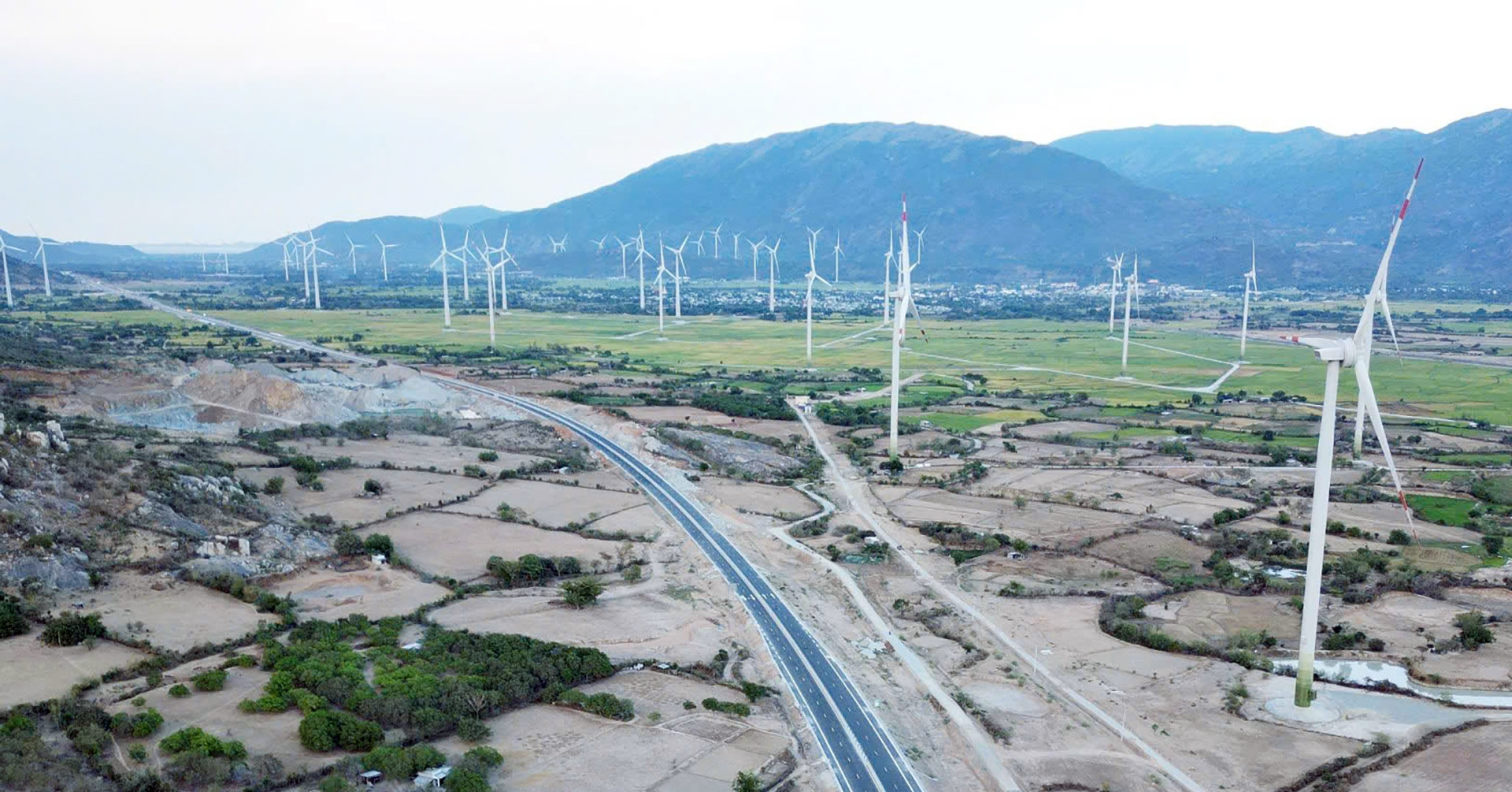 Sáp nhập Khánh Hòa - Ninh Thuận, hình thành trung tâm năng lượng tái tạo khổng lồ