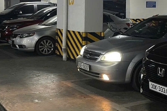 Vì sao cần phải bật đèn xe khi đi trong hầm?