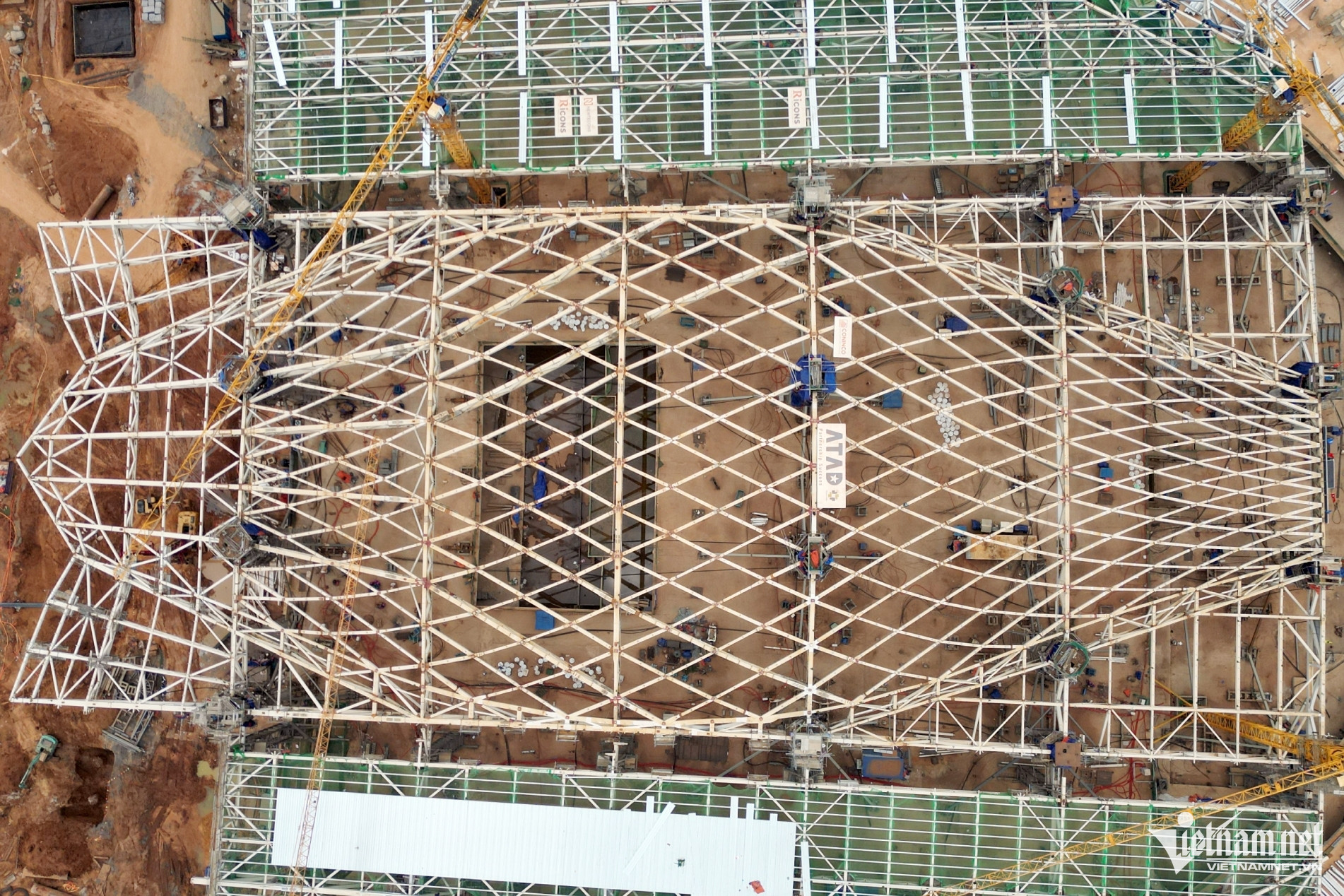 W-san bay long thanh4.jpg