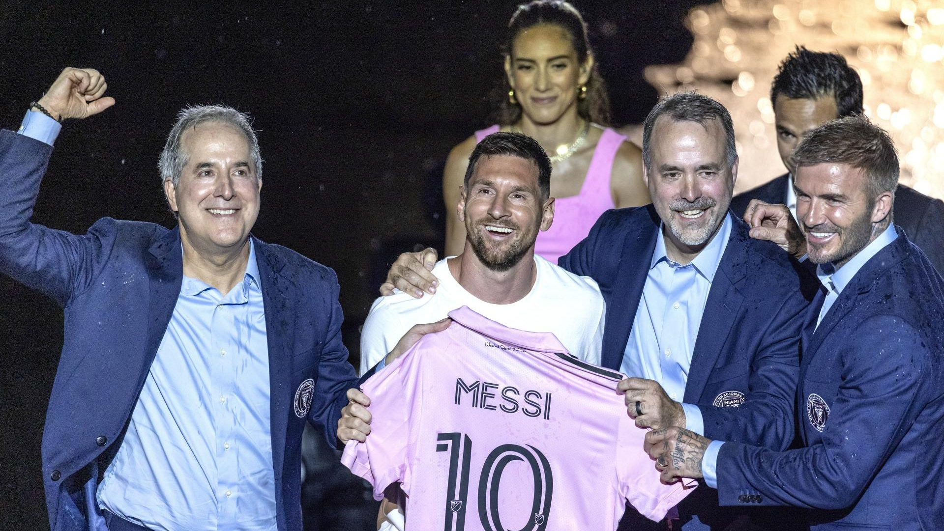 EFE. Beckham Messi.jpg