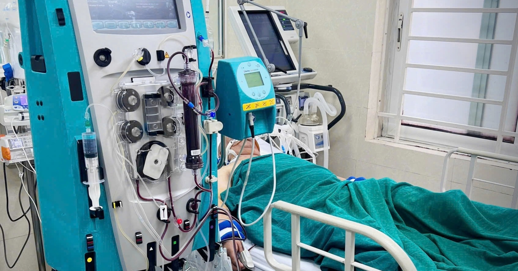 Nguyên nhân khiến người đàn ông phải đi cấp cứu ngay khi mới ngủ dậy