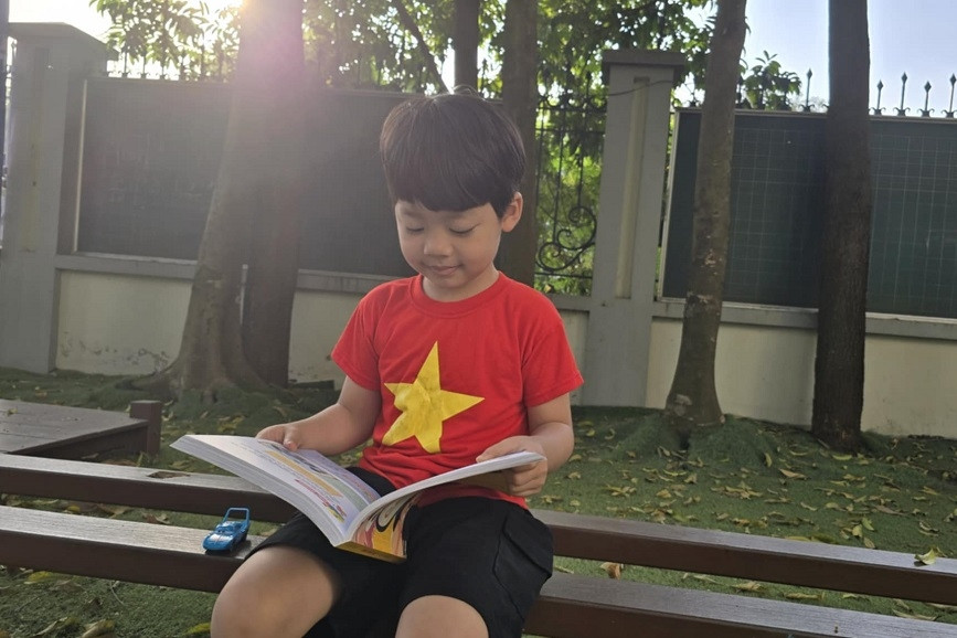 Những sứ giả miệt mài vun đắp tình yêu tiếng Việt