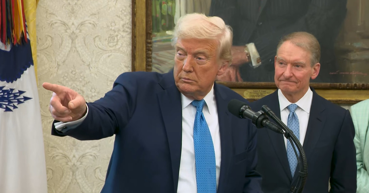 Ông Trump bất ngờ chỉ trích Trung Quốc vì ngừng mua máy bay Boeing