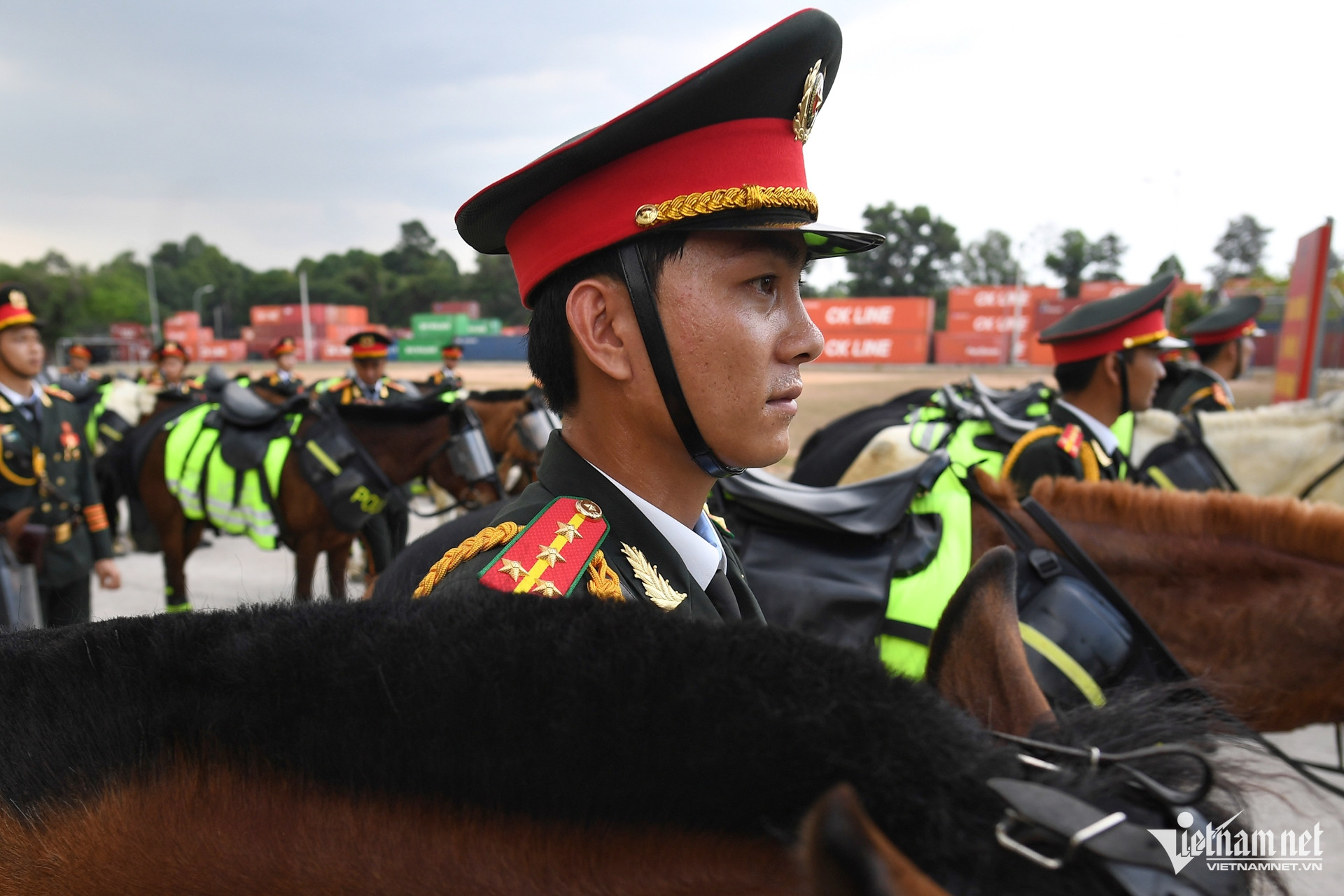 W-dieu binh 30 4 22.jpg