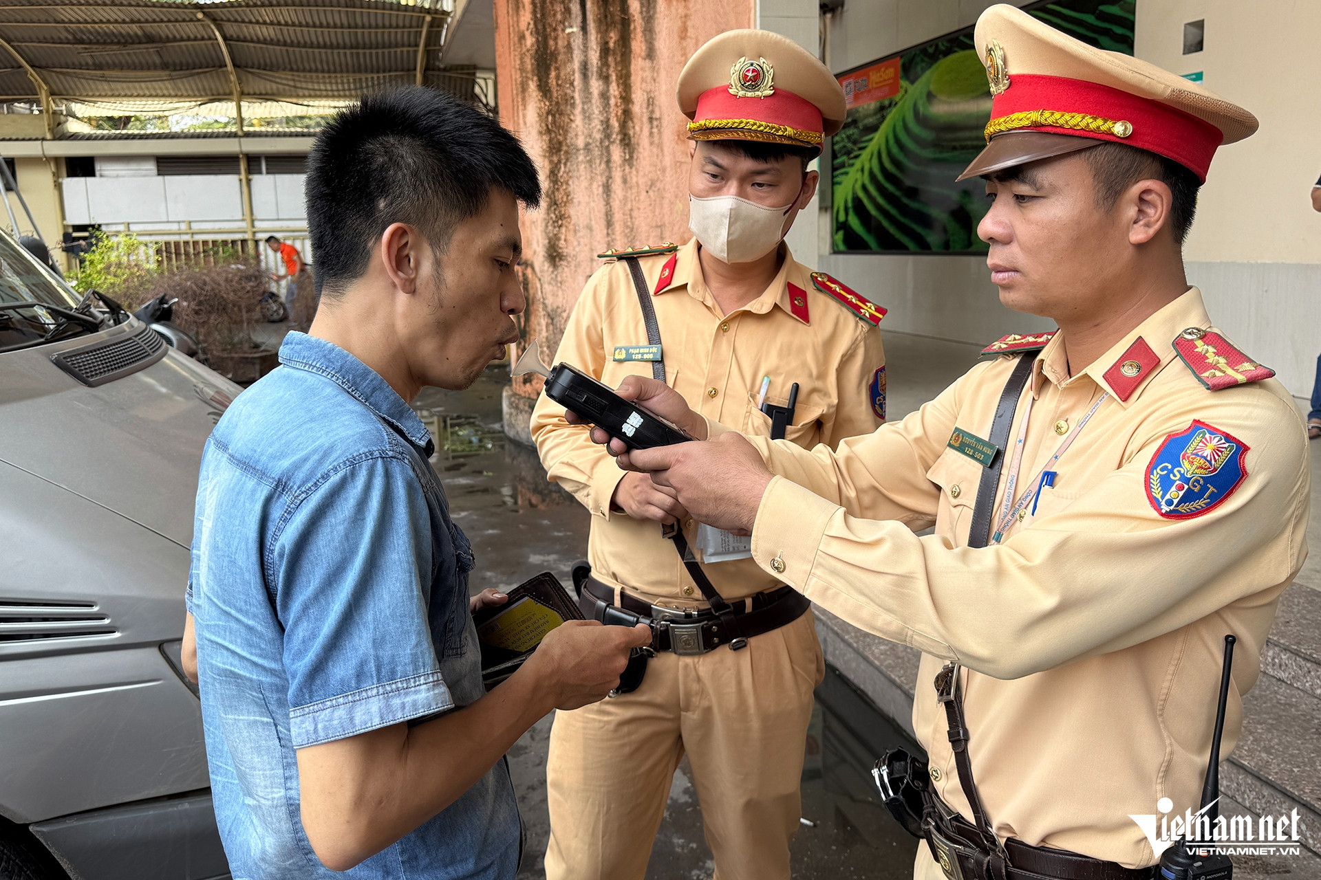 W-kiem tra xe khach 11.JPG.jpg