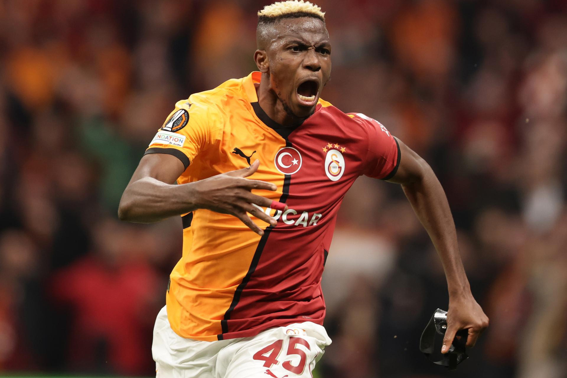 Tin tức về chuyển nhượng 26/4: MU ép giá Osimhen, Liverpool lấy Palmer