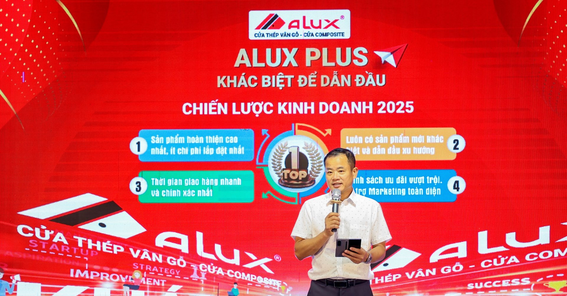 Alumax Việt Nam ra mắt dòng cửa thép vân gỗ thế hệ mới Alux Plus