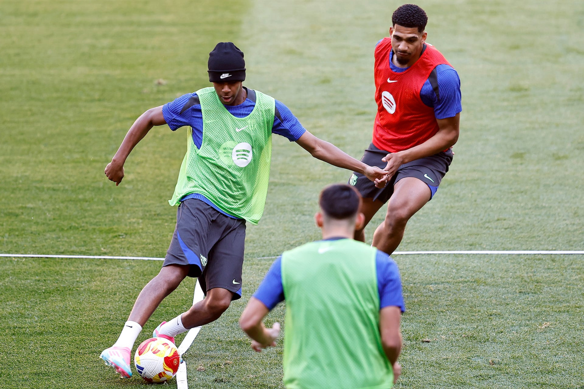 AS. Lamine Yamal nhuom toc 5.jpg