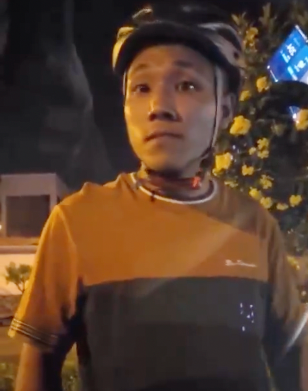 chan dau oto 3.png