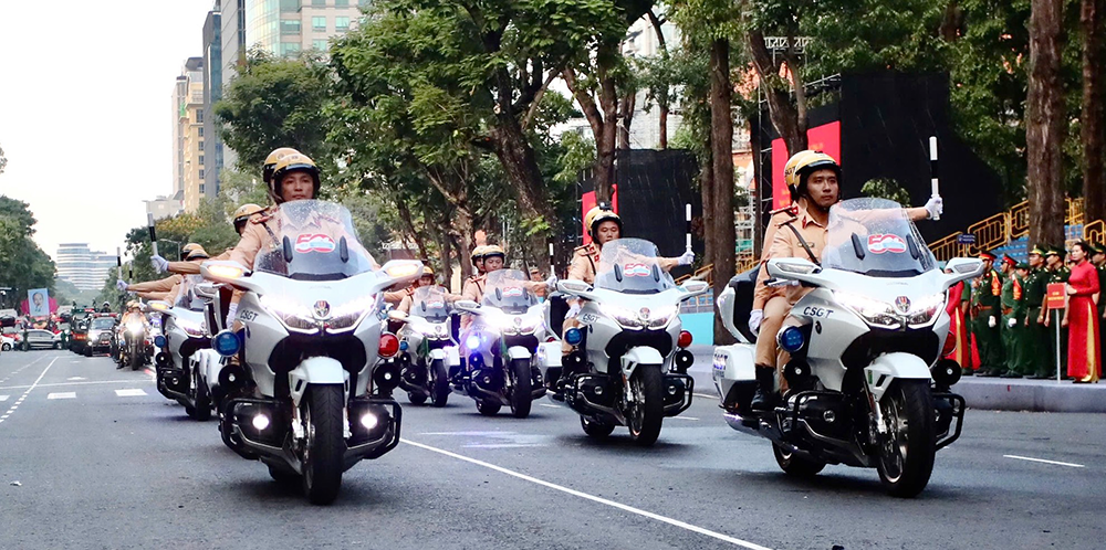 Cong An_TpHCM xuat quan 5.png